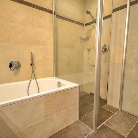 Alpin & Seeresort Penthouse 21 - By Alpen